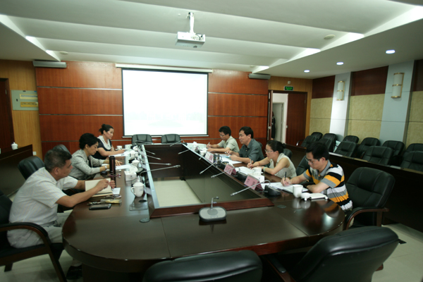 VC8M46241.jpg VC8M46241.jpg